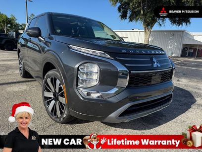 New 2025 Mitsubishi Outlander SE