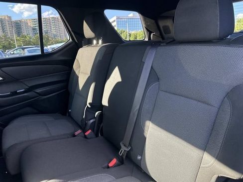 Used 2023 Chevrolet Traverse LT AWD/4WD image 18