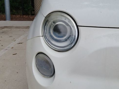 Used 2012 FIAT 500 Abarth w/ Safety & Convenience Pkg FWD image 7