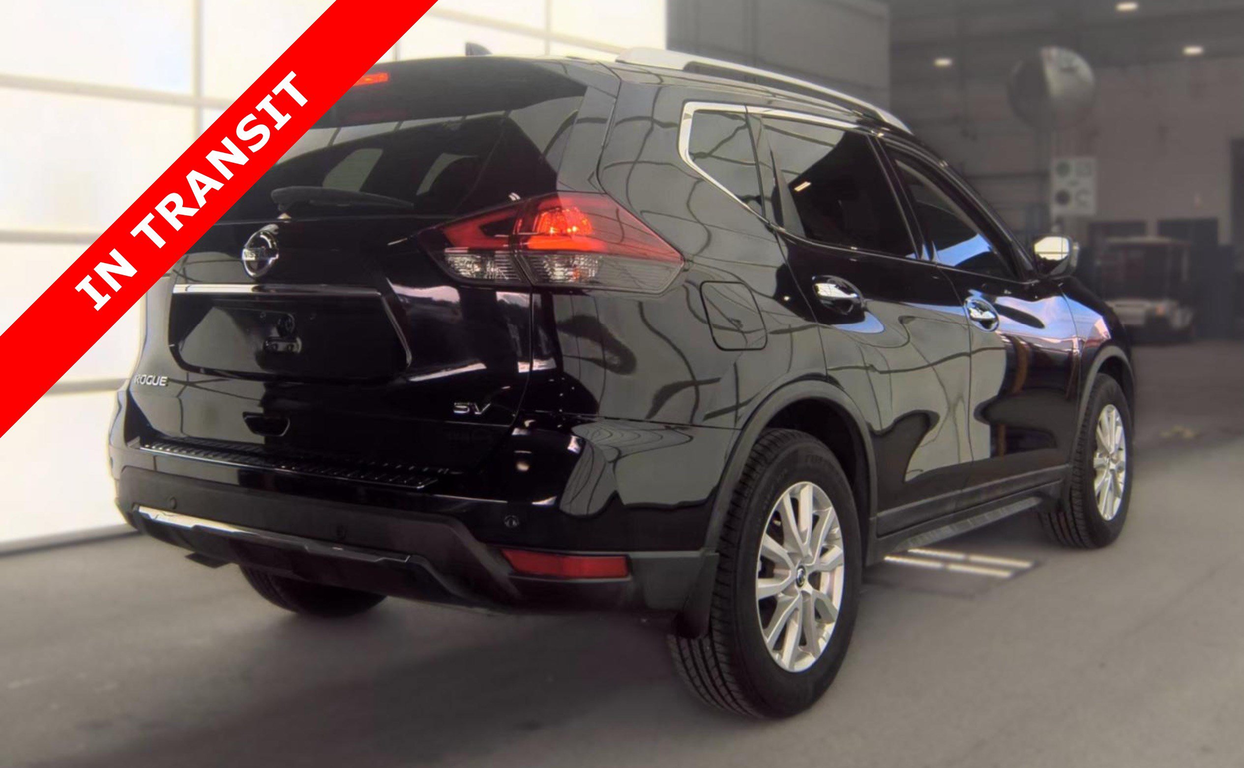 Used 2020 Nissan Rogue SV FWD image 4