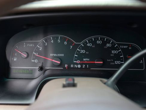 Used 1999 Ford Windstar SE FWD image 30