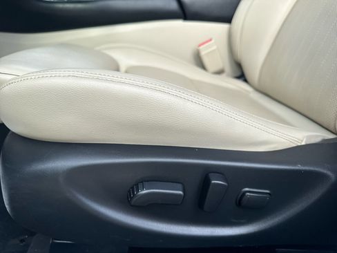 Used 2018 Nissan Maxima 3.5 SL image 24