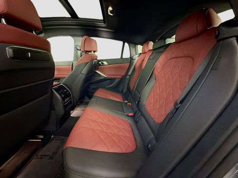 Used 2026 BMW X6 M60i AWD/4WD image 26