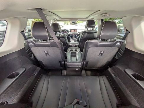 Used 2023 Acura MDX SH-AWD w/ Advance Package image 13