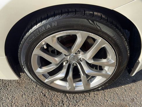 Used 2014 Nissan 370Z Touring image 15