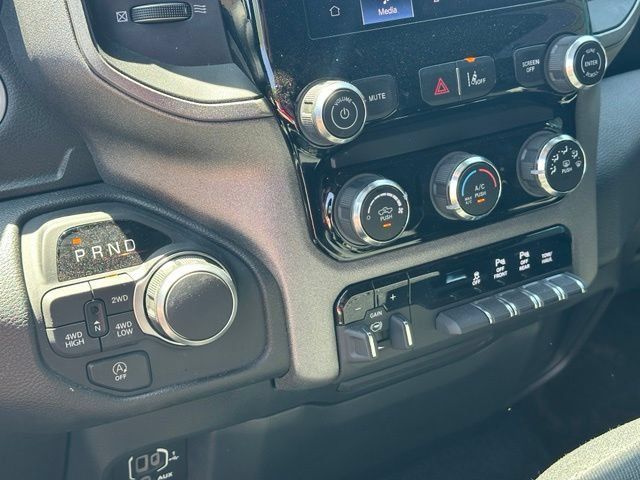Used 2025 RAM 1500 Tradesman AWD/4WD image 30