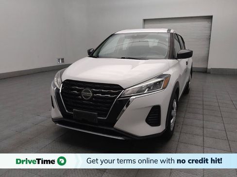 Used 2021 Nissan Kicks S FWD image 1