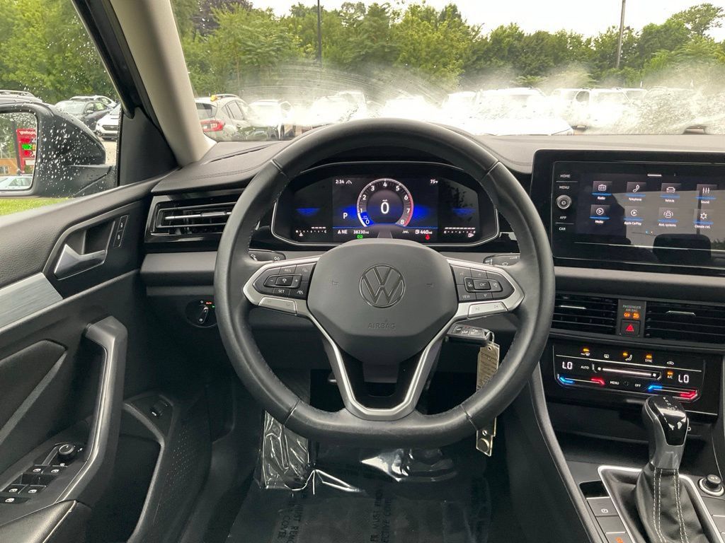 Used 2025 Volkswagen Jetta S FWD image 31