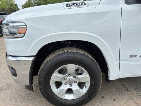 Used 2026 RAM 1500 Big Horn AWD/4WD image 10