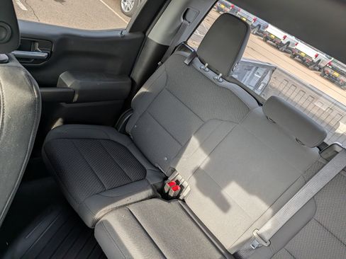 Used 2021 Chevrolet Silverado 1500 Custom Trail Boss w/ Safety Confidence Package image 12