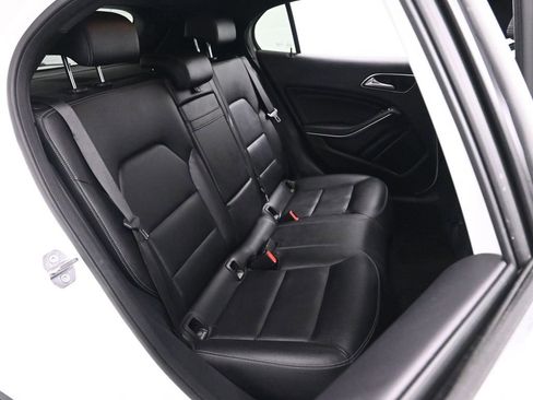 Used 2019 Mercedes-Benz GLA 250 image 19