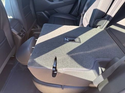 New 2026 Chevrolet Equinox LT w/ Convenience Package II FWD image 41