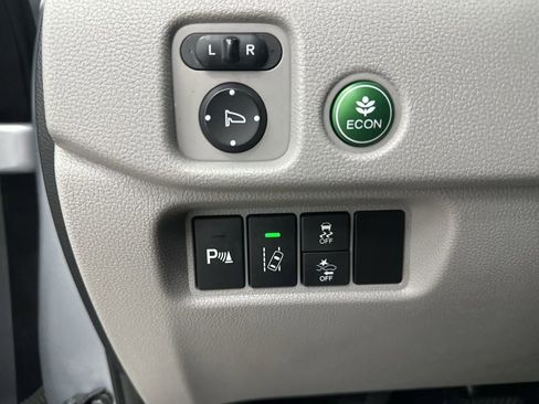 Used 2017 Honda Pilot Touring image 20