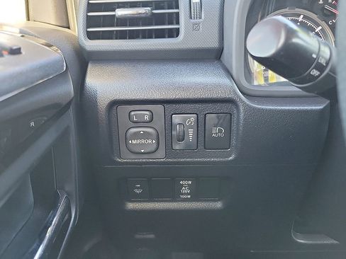 Used 2020 Toyota 4Runner Venture w/ Moonroof Package AWD/4WD image 14
