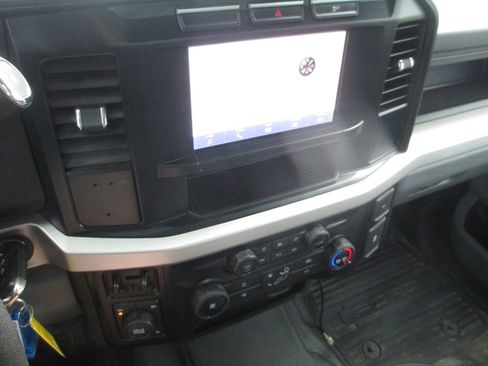 Used 2024 Ford F250 XL w/ XL Chrome Package AWD/4WD image 23