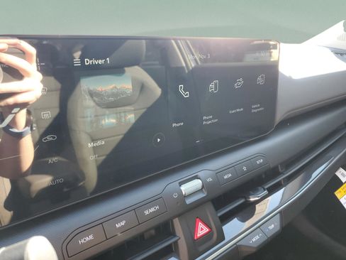 New 2025 Kia K4 EX FWD image 18