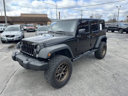 Used 2015 Jeep Wrangler Unlimited Sport w/ Quick Order Package 24S AWD/4WD image 7