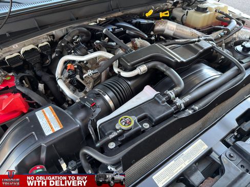 Used 2016 Ford F350 XLT w/ XLT Interior Package image 15