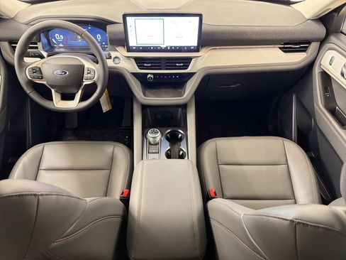 New 2026 Ford Explorer Active image 16