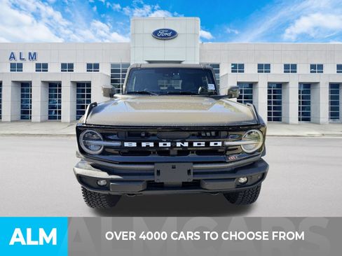 Used 2025 Ford Bronco Outer Banks w/ Sasquatch Package AWD/4WD image 2