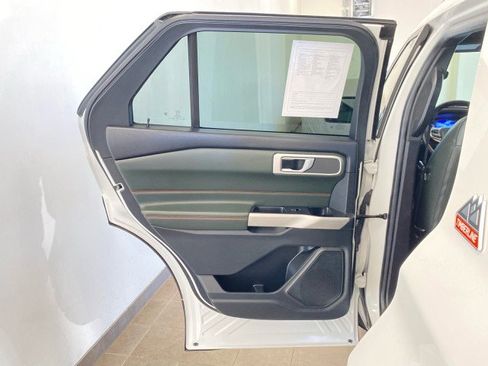 Used 2022 Ford Explorer Timberline image 9