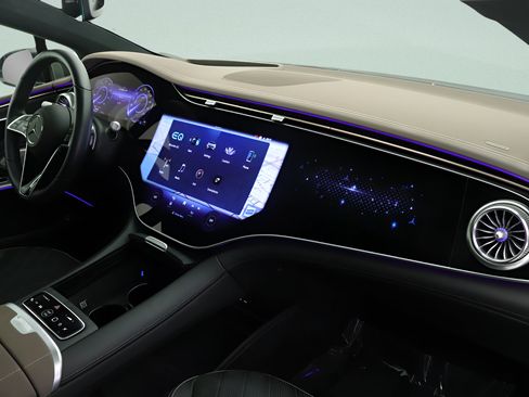 Certified 2023 Mercedes-Benz EQS 580 4MATIC Sedan image 22