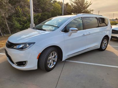 Used 2018 Chrysler Pacifica Limited