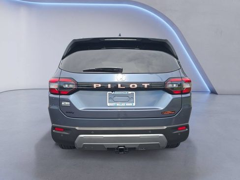 New 2026 Honda Pilot TrailSport image 4
