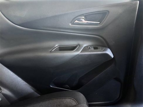 Used 2023 Chevrolet Equinox LT image 25