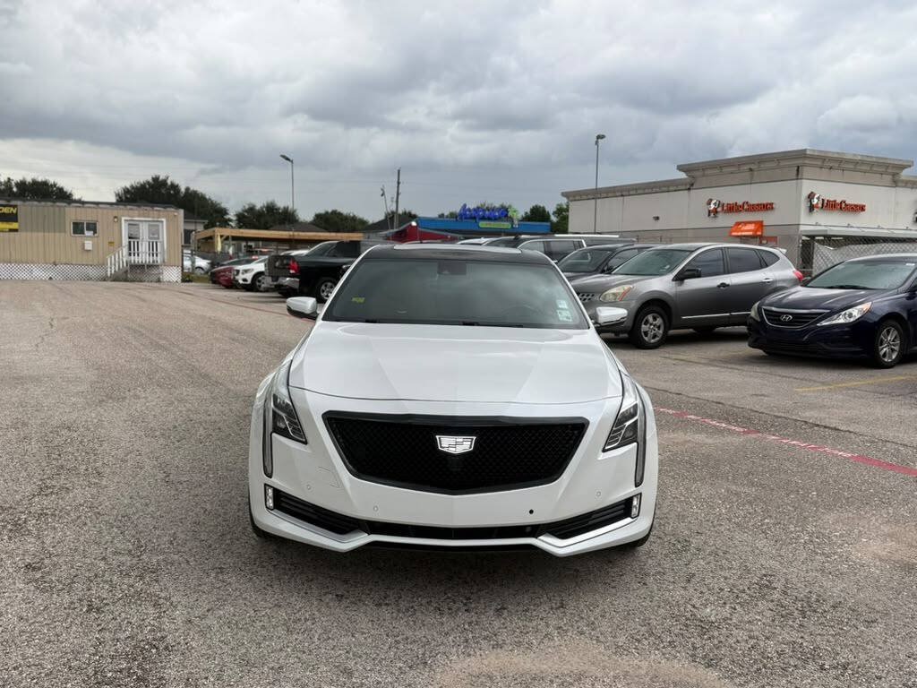 Used 2018 Cadillac CT6 Luxury RWD image 4