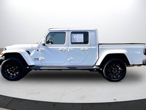 Used 2022 Jeep Gladiator Overland AWD/4WD image 5
