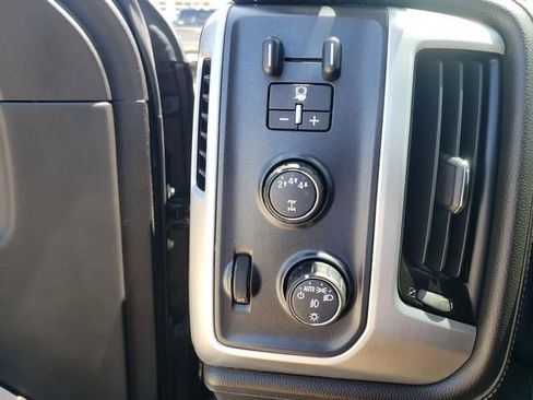 Used 2019 GMC Sierra 3500 SLT AWD/4WD image 21