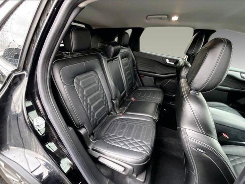 Used 2023 Ford Escape Platinum w/ Premium Technology Package image 16