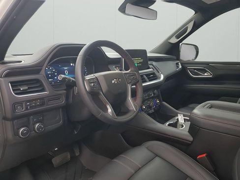 Used 2023 Chevrolet Suburban RST image 30