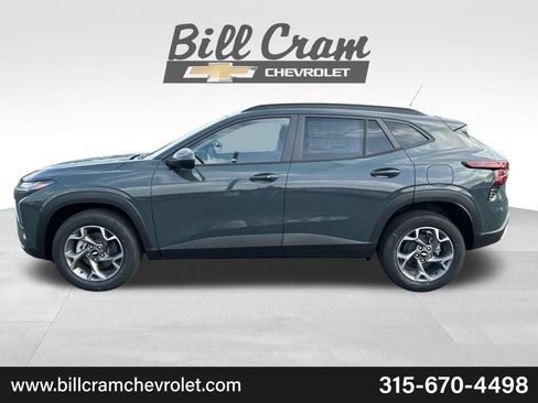 New 2026 Chevrolet Trax LT w/ LT Convenience Package FWD image 35