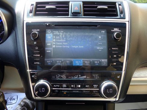 Used 2018 Subaru Outback 2.5i Premium AWD/4WD image 31