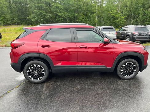 Used 2021 Chevrolet TrailBlazer LT w/ Sun and Liftgate Package AWD/4WD image 6