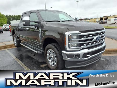 Used 2024 Ford F250 Lariat w/ Chrome Package image 1