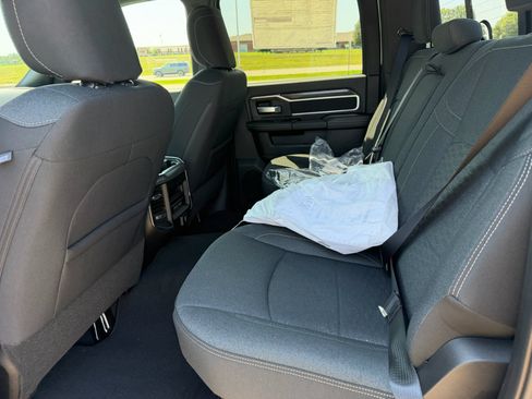 New 2026 RAM 2500 Big Horn AWD/4WD image 17