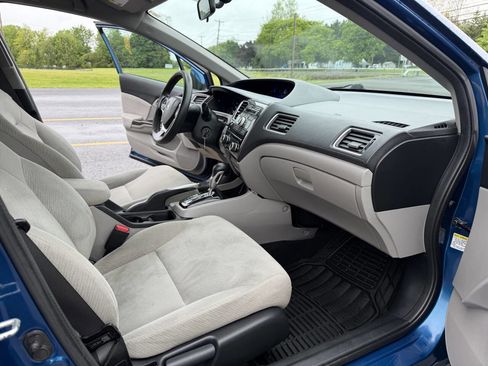 Used 2013 Honda Civic LX image 9