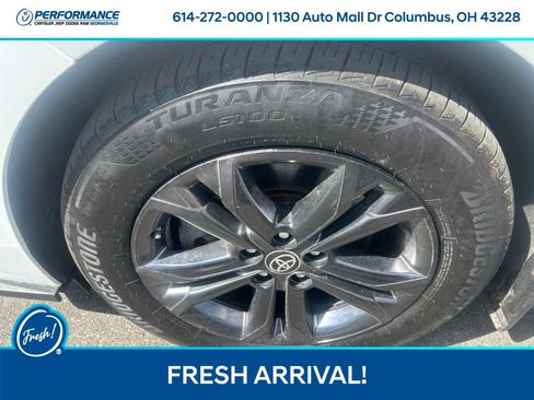 Used 2024 Toyota Sienna AWD image 10