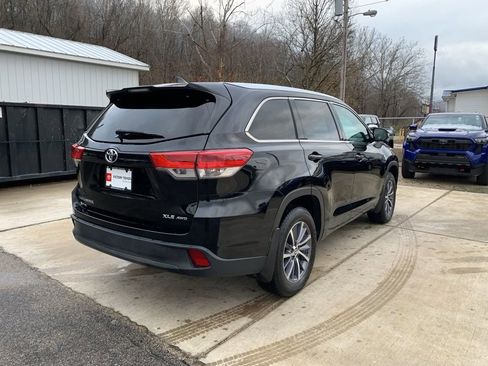 Used 2018 Toyota Highlander XLE image 4