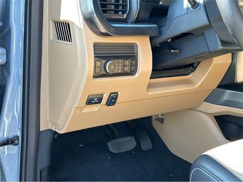 New 2025 Ford F350 Lariat w/ Lariat Ultimate Package image 34