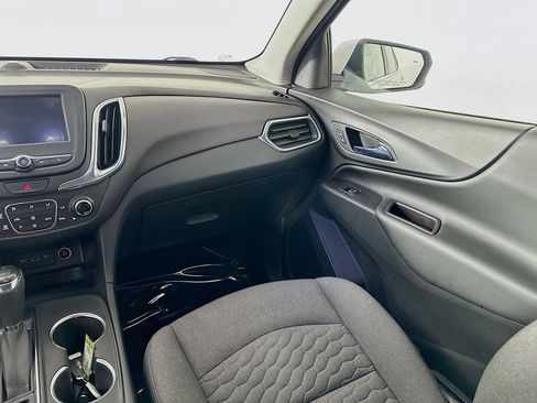 Used 2021 Chevrolet Equinox LT image 32