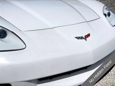 Used 2006 Chevrolet Corvette Coupe w/ Preferred Equipment Group RWD image 20
