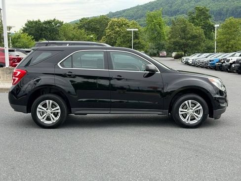 Used 2017 Chevrolet Equinox LS FWD image 13