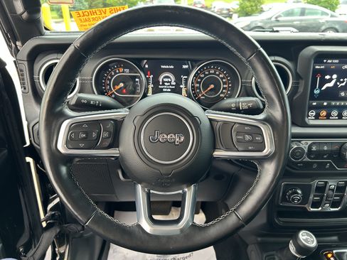Used 2021 Jeep Gladiator Overland w/ Popular Equipment Package AWD/4WD image 20