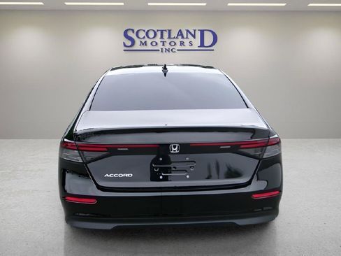 Used 2025 Honda Accord LX image 7