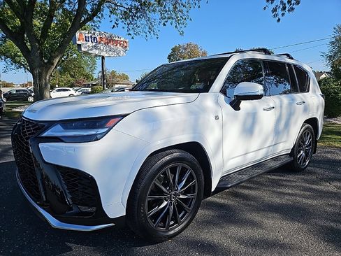 Used 2022 Lexus LX 600 F Sport image 3