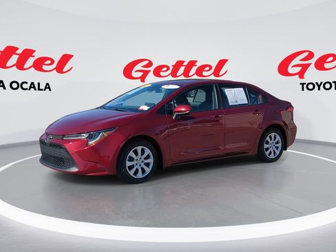 Used 2022 Toyota Corolla LE image 1